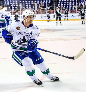 Daniel Sedin with the Vancouver Canucks in 2017.